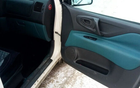 Mitsubishi Space Star I рестайлинг, 1999 год, 139 000 рублей, 12 фотография