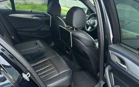 BMW 5 серия, 2019 год, 3 690 000 рублей, 10 фотография