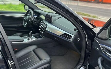 BMW 5 серия, 2019 год, 3 690 000 рублей, 8 фотография