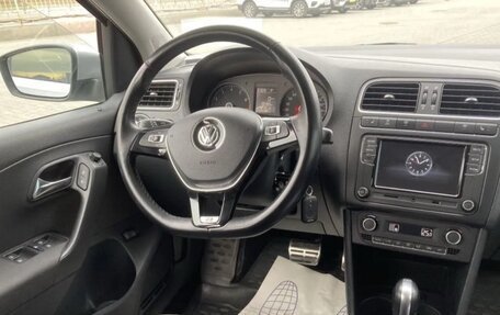 Volkswagen Polo VI (EU Market), 2017 год, 1 330 000 рублей, 7 фотография