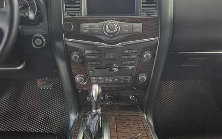 Nissan Patrol, 2011 год, 2 000 000 рублей, 16 фотография