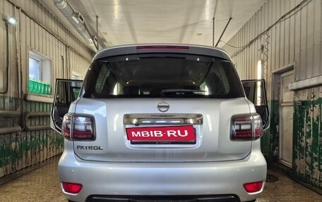Nissan Patrol, 2011 год, 2 000 000 рублей, 12 фотография