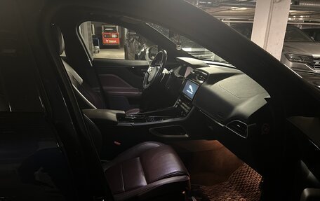 Jaguar F-Pace, 2017 год, 2 850 000 рублей, 9 фотография