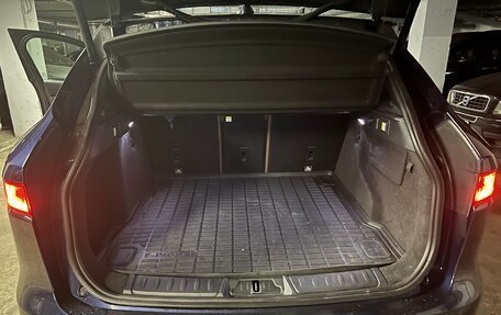 Jaguar F-Pace, 2017 год, 2 850 000 рублей, 12 фотография