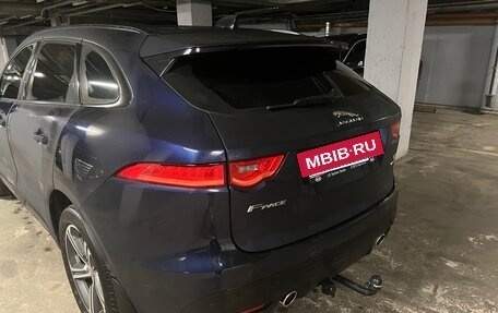 Jaguar F-Pace, 2017 год, 2 850 000 рублей, 4 фотография