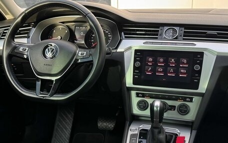 Volkswagen Passat B8 рестайлинг, 2019 год, 2 570 000 рублей, 11 фотография