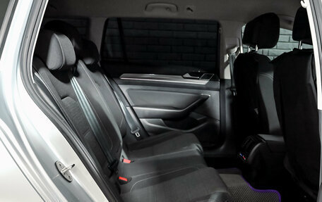 Volkswagen Passat B8 рестайлинг, 2020 год, 2 420 000 рублей, 17 фотография