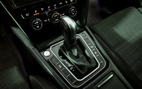 Volkswagen Passat B8 рестайлинг, 2020 год, 2 420 000 рублей, 14 фотография