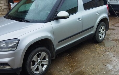 Skoda Yeti I рестайлинг, 2015 год, 1 176 000 рублей, 2 фотография