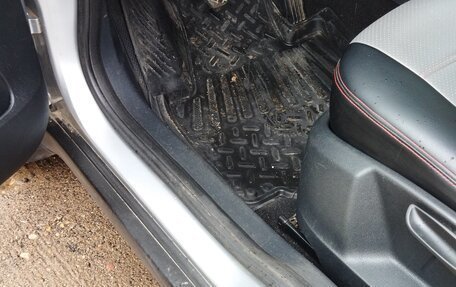 Skoda Yeti I рестайлинг, 2015 год, 1 176 000 рублей, 14 фотография