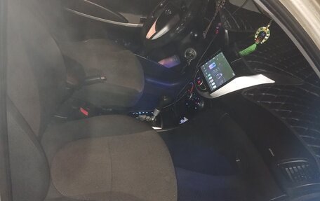 Hyundai Solaris II рестайлинг, 2012 год, 700 000 рублей, 3 фотография