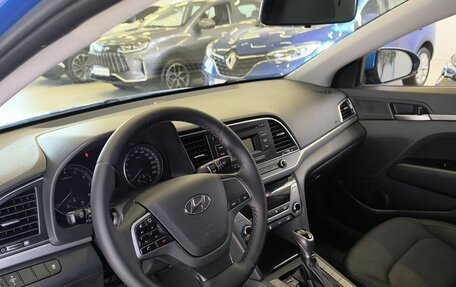 Hyundai Elantra VI рестайлинг, 2018 год, 1 550 000 рублей, 10 фотография