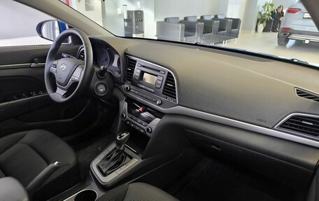 Hyundai Elantra VI рестайлинг, 2018 год, 1 550 000 рублей, 12 фотография