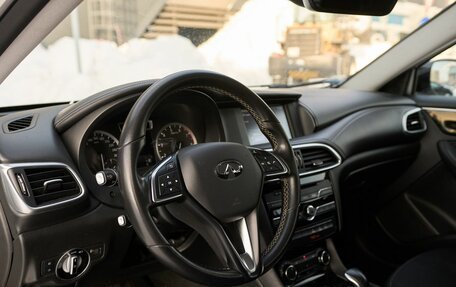 Infiniti Q30, 2019 год, 2 300 000 рублей, 5 фотография