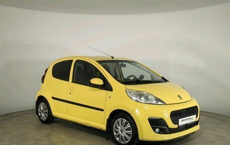 Peugeot 107 I рестайлинг, 2012 год, 399 654 рублей, 3 фотография
