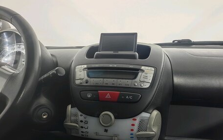 Peugeot 107 I рестайлинг, 2012 год, 399 654 рублей, 26 фотография