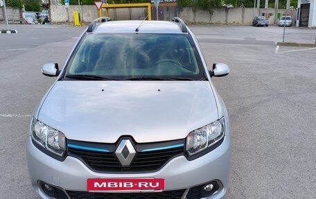 Renault Sandero II рестайлинг, 2014 год, 810 000 рублей, 1 фотография