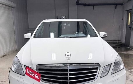 Mercedes-Benz E-Класс, 2012 год, 1 900 000 рублей, 1 фотография