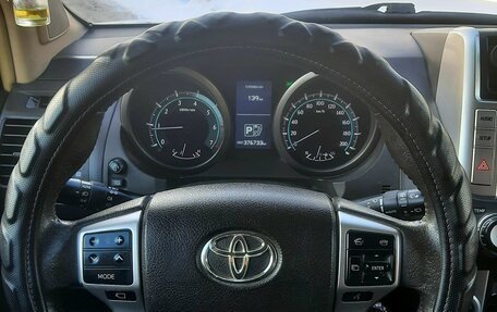 Toyota Land Cruiser Prado 150 рестайлинг 2, 2010 год, 3 000 000 рублей, 4 фотография