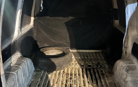 Volkswagen Caddy III рестайлинг, 2004 год, 480 000 рублей, 5 фотография