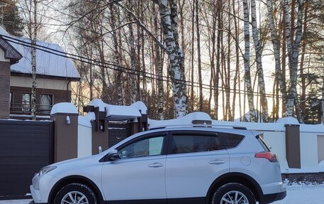 Toyota RAV4, 2018 год, 2 880 000 рублей, 6 фотография