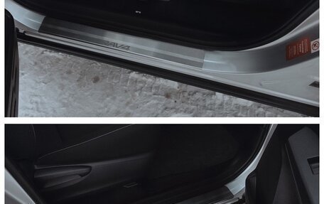 Toyota RAV4, 2018 год, 2 880 000 рублей, 17 фотография