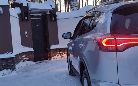 Toyota RAV4, 2018 год, 2 880 000 рублей, 33 фотография