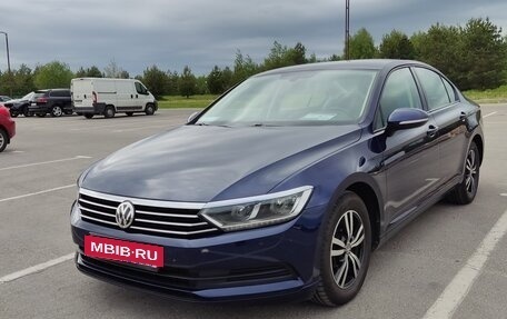 Volkswagen Passat B8 рестайлинг, 2019 год, 1 700 000 рублей, 14 фотография