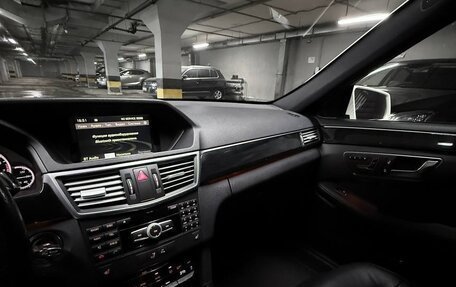 Mercedes-Benz E-Класс, 2012 год, 1 900 000 рублей, 9 фотография