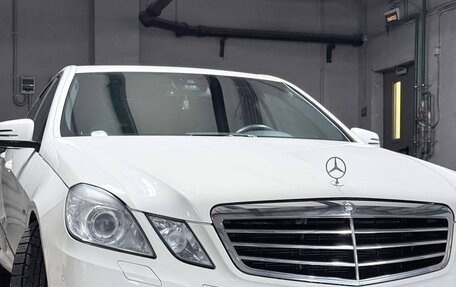 Mercedes-Benz E-Класс, 2012 год, 1 900 000 рублей, 2 фотография