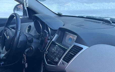 Chevrolet Cruze II, 2012 год, 800 000 рублей, 7 фотография