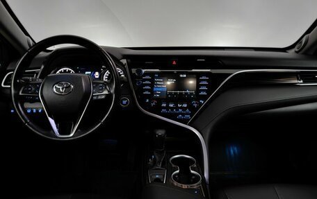 Toyota Camry, 2020 год, 2 829 000 рублей, 11 фотография