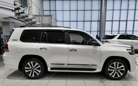 Toyota Land Cruiser 200, 2020 год, 8 300 000 рублей, 8 фотография