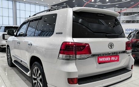 Toyota Land Cruiser 200, 2020 год, 8 300 000 рублей, 11 фотография