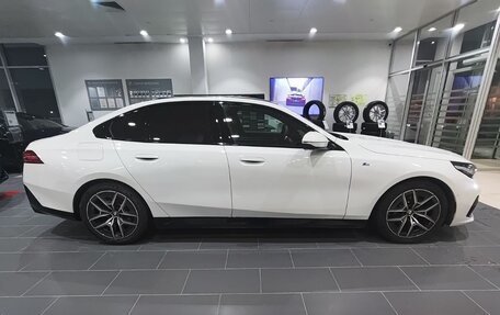 BMW 5 серия, 2025 год, 8 500 000 рублей, 4 фотография