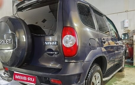 Chevrolet Niva I рестайлинг, 2015 год, 500 000 рублей, 4 фотография