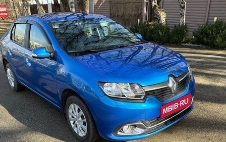 Renault Logan II, 2017 год, 950 000 рублей, 1 фотография