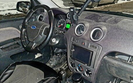 Ford Fusion I, 2006 год, 380 000 рублей, 10 фотография