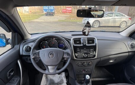 Renault Logan II, 2017 год, 950 000 рублей, 13 фотография