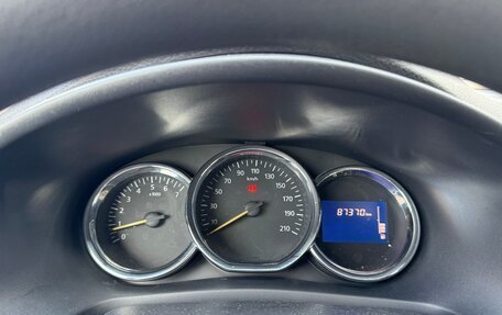 Renault Logan II, 2017 год, 950 000 рублей, 20 фотография