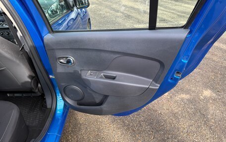 Renault Logan II, 2017 год, 950 000 рублей, 23 фотография