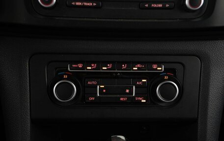 Volkswagen Amarok I рестайлинг, 2015 год, 1 498 055 рублей, 12 фотография