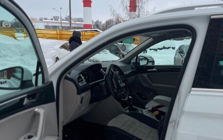 Volkswagen Tiguan II, 2017 год, 3 099 999 рублей, 5 фотография