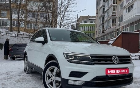 Volkswagen Tiguan II, 2017 год, 3 099 999 рублей, 6 фотография