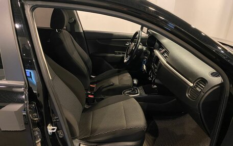 KIA Rio IV, 2018 год, 1 516 000 рублей, 29 фотография