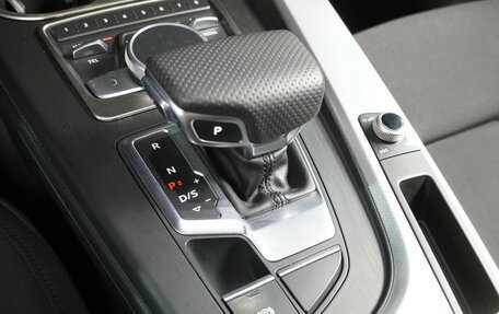 Audi A4, 2017 год, 2 099 000 рублей, 21 фотография