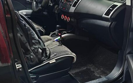 Mitsubishi Outlander III рестайлинг 3, 2008 год, 940 000 рублей, 9 фотография