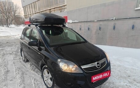 Opel Zafira B, 2014 год, 900 000 рублей, 3 фотография