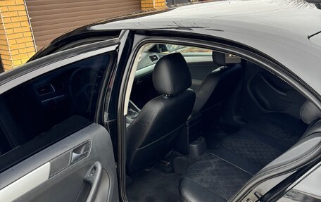 Volkswagen Jetta VI, 2012 год, 800 000 рублей, 10 фотография