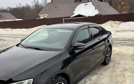 Volkswagen Jetta VI, 2012 год, 800 000 рублей, 3 фотография